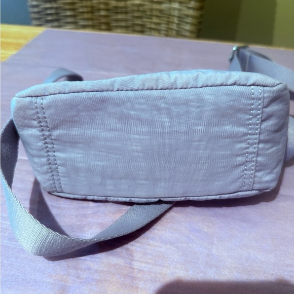 Kipling Crossbody bag. Lavender. Glitter in emblem. - Picture 4 of 11